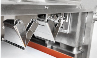 Macchina imballatrice automatica dei semi capi del manuale 14 per frutti di mare